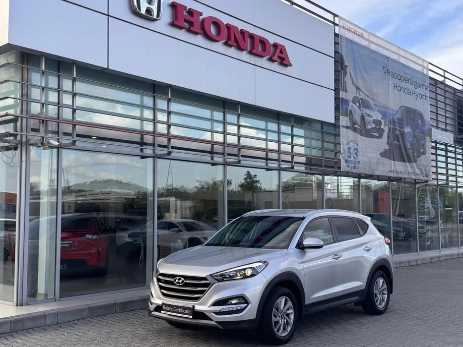 Hyundai Tucson Hyundai Tucson  1.6 MT 2WD