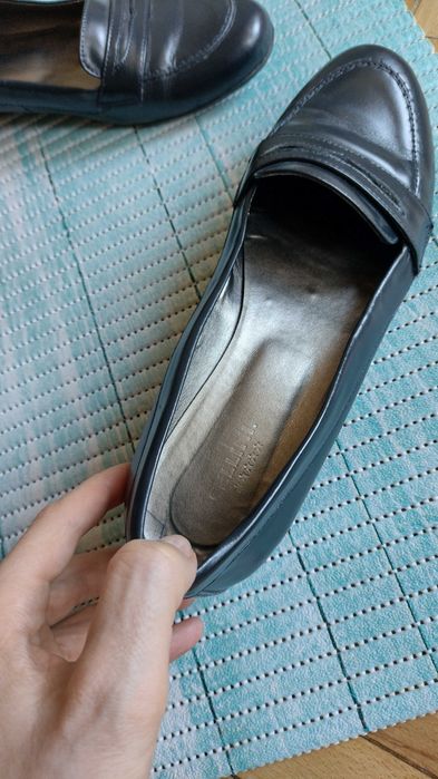 Vând pantofi din piele naturala, M.38-39