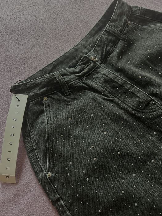 Бляскави дънки с камъни Missguided