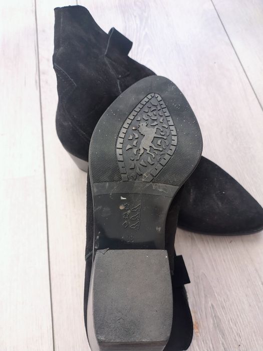 Vând botine din piele EPICA