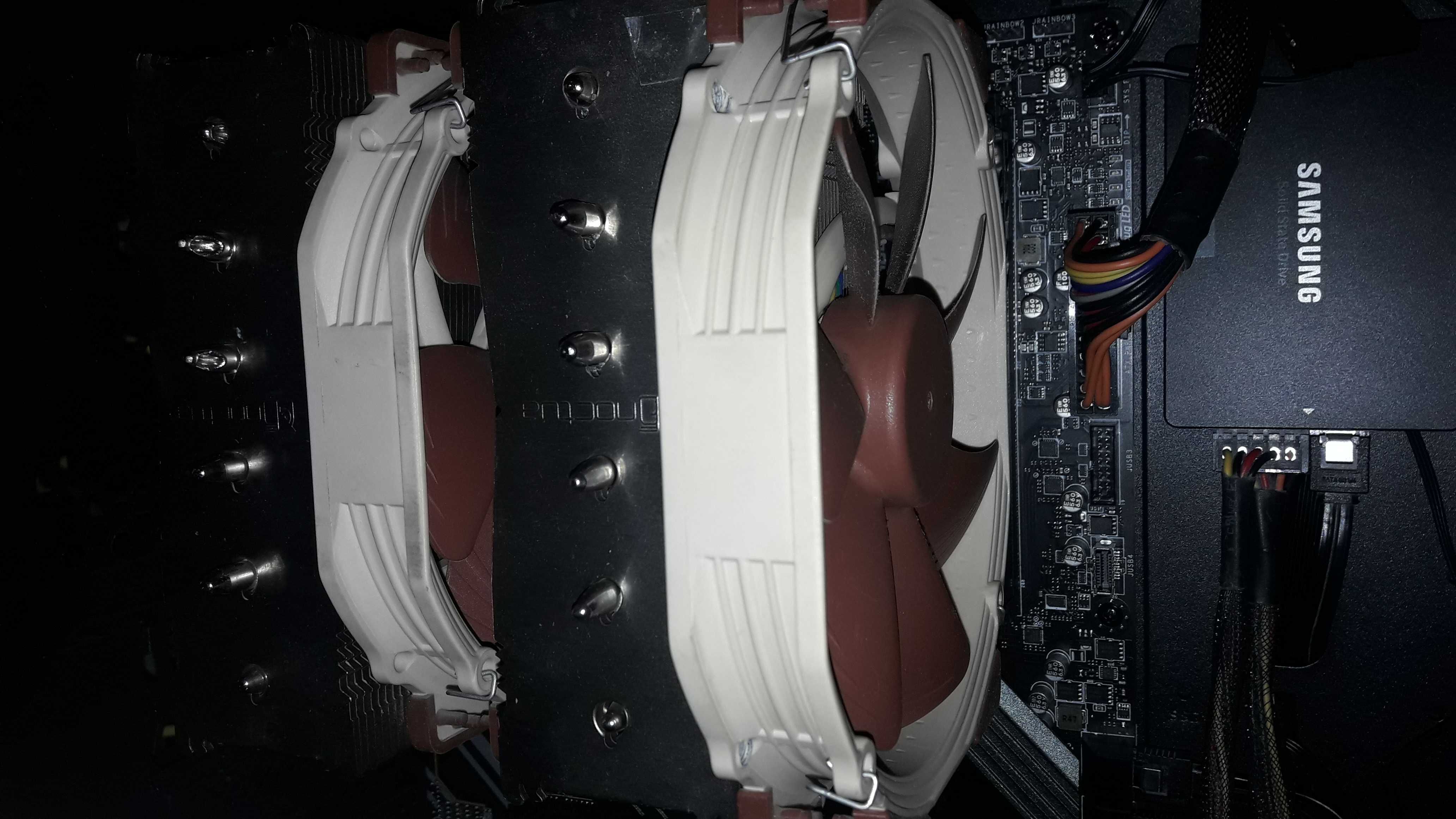 кулер Noctua DH-15