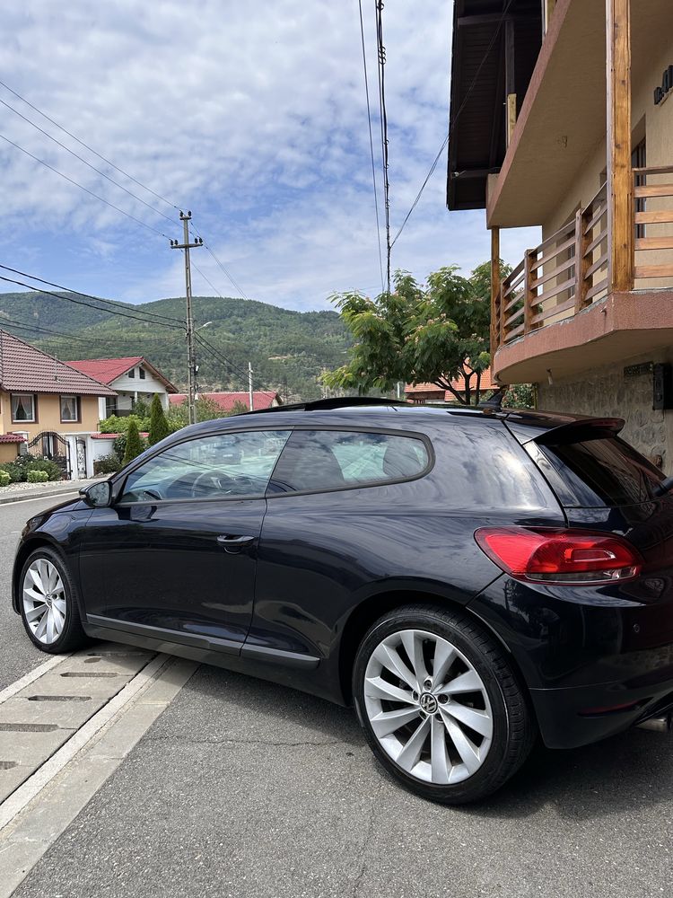 Volkswagen VW Scirocco 2.0 TDI 170 CP DSG – keyless full