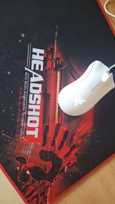 Мышь Razer deathadder Essential + игровой коврик A4Tech Bloody B-070
