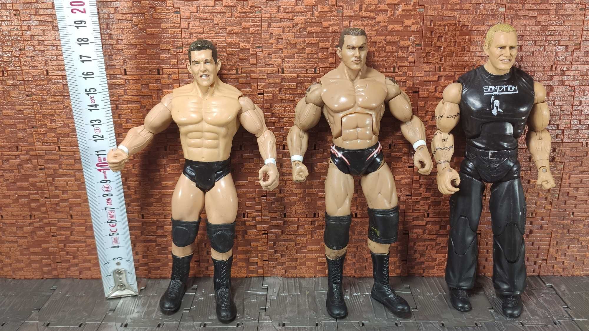 WWE RAW фигури кечисти