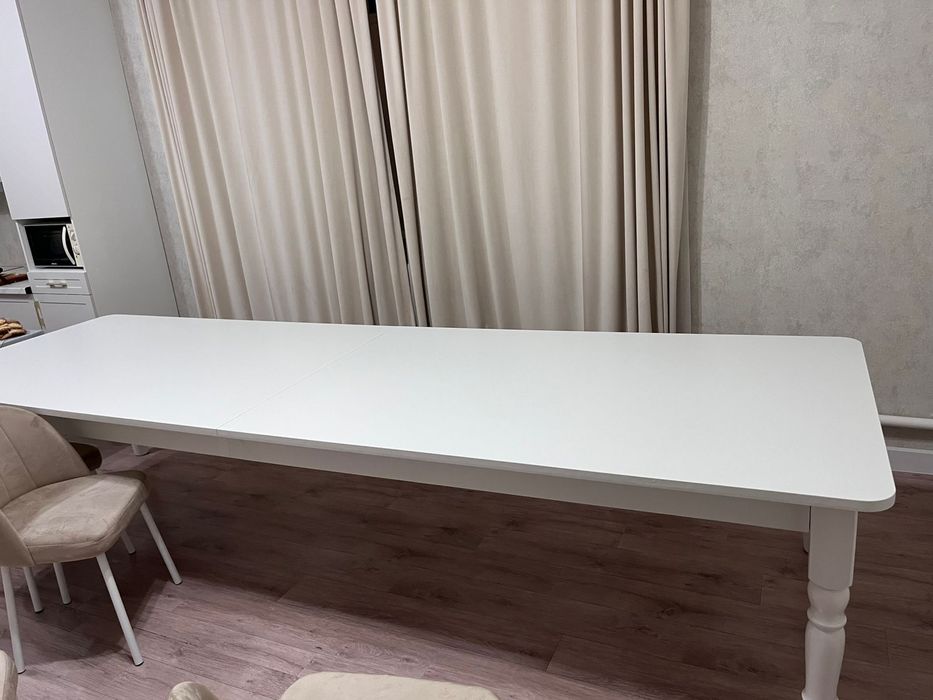 Кухонный стол и стуля 8шт