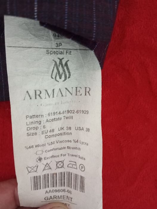 Продается костюм тройка