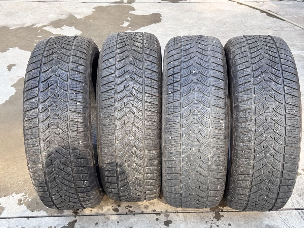 225/60/R17 Goodiyear UltraGrip 4бр зимни dot1318