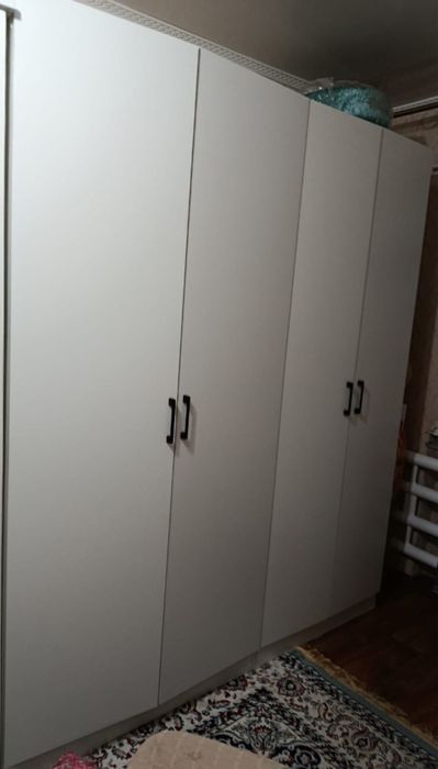 Продам шкаф ЛДСП белый.