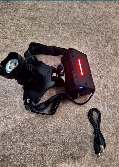 Lanterna Frontala cu Led CREE XHP70.2 V2 Acumulatori 18650 Zoom NOU