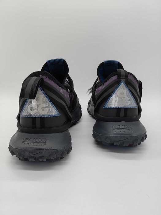 Nike ACG Mountain FLY Low