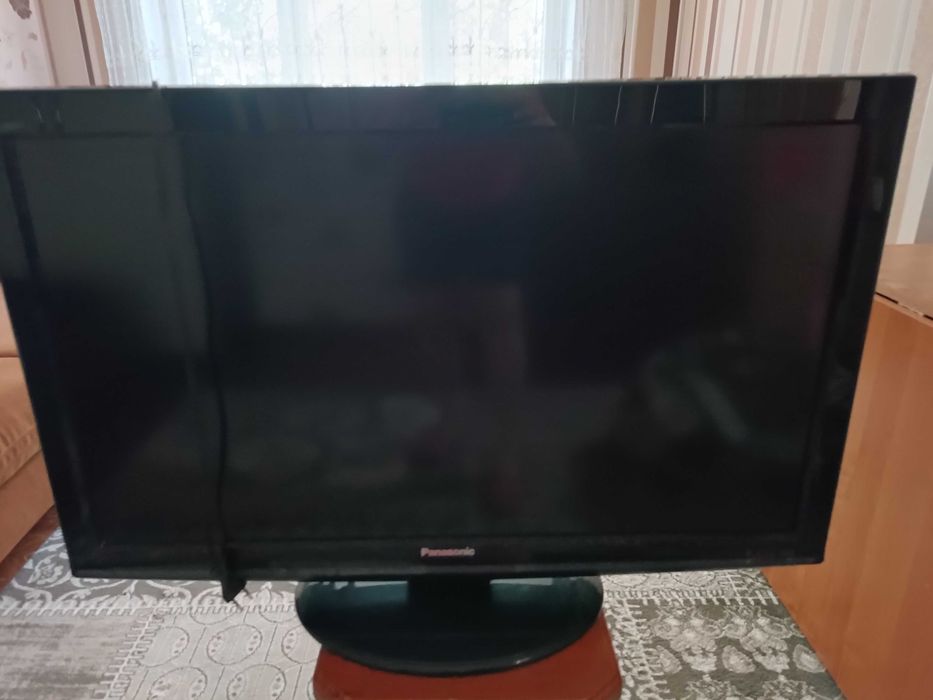 Телевизор Panasonic 37 диагональ