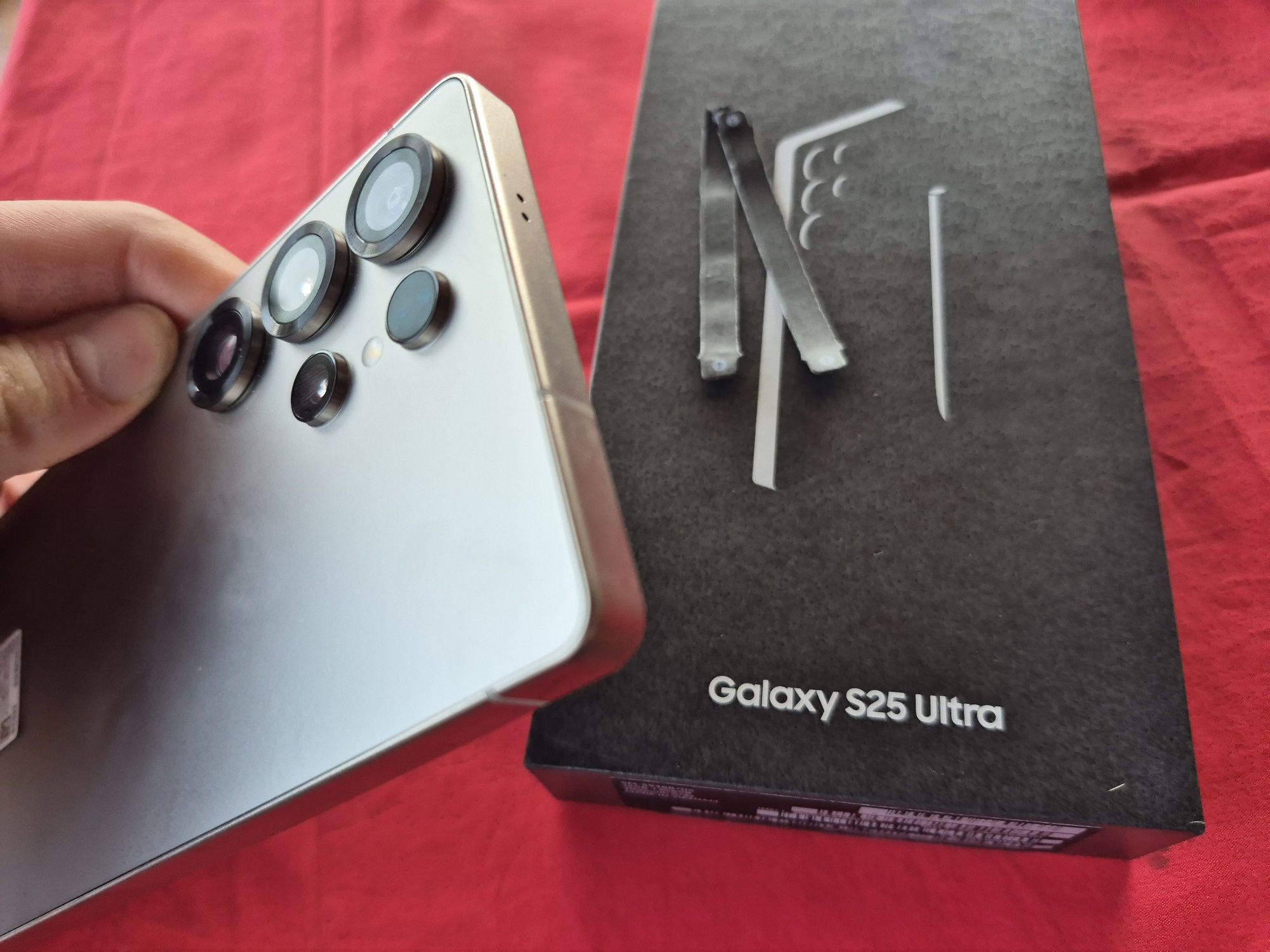 -Samsung S25Ultra, Nou, Sigilat, Neactivat, 256Gb, 12Ram, 3 cicluri in