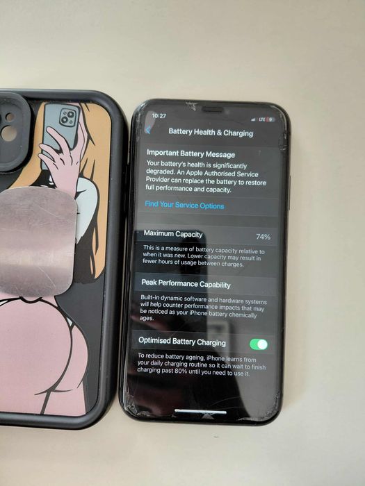 Продавам iPhone 11