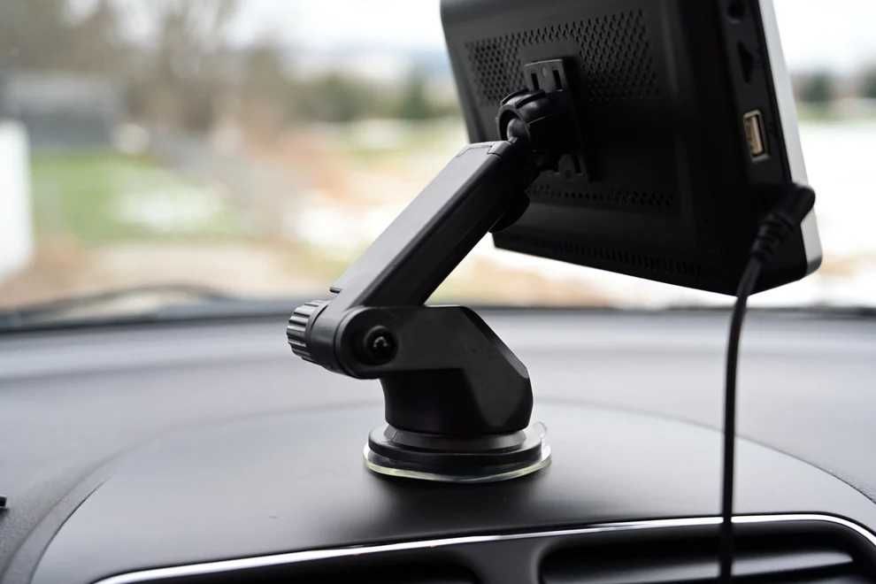 Универсална мултимедия с AndroidAuto и Apple CarPlay и гаранция!