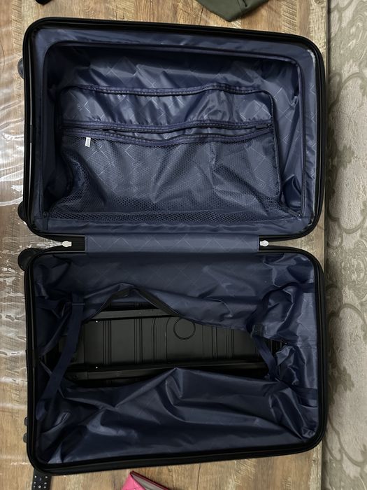 Чемодан 60 & 40 sm yangi ishlatilmagan