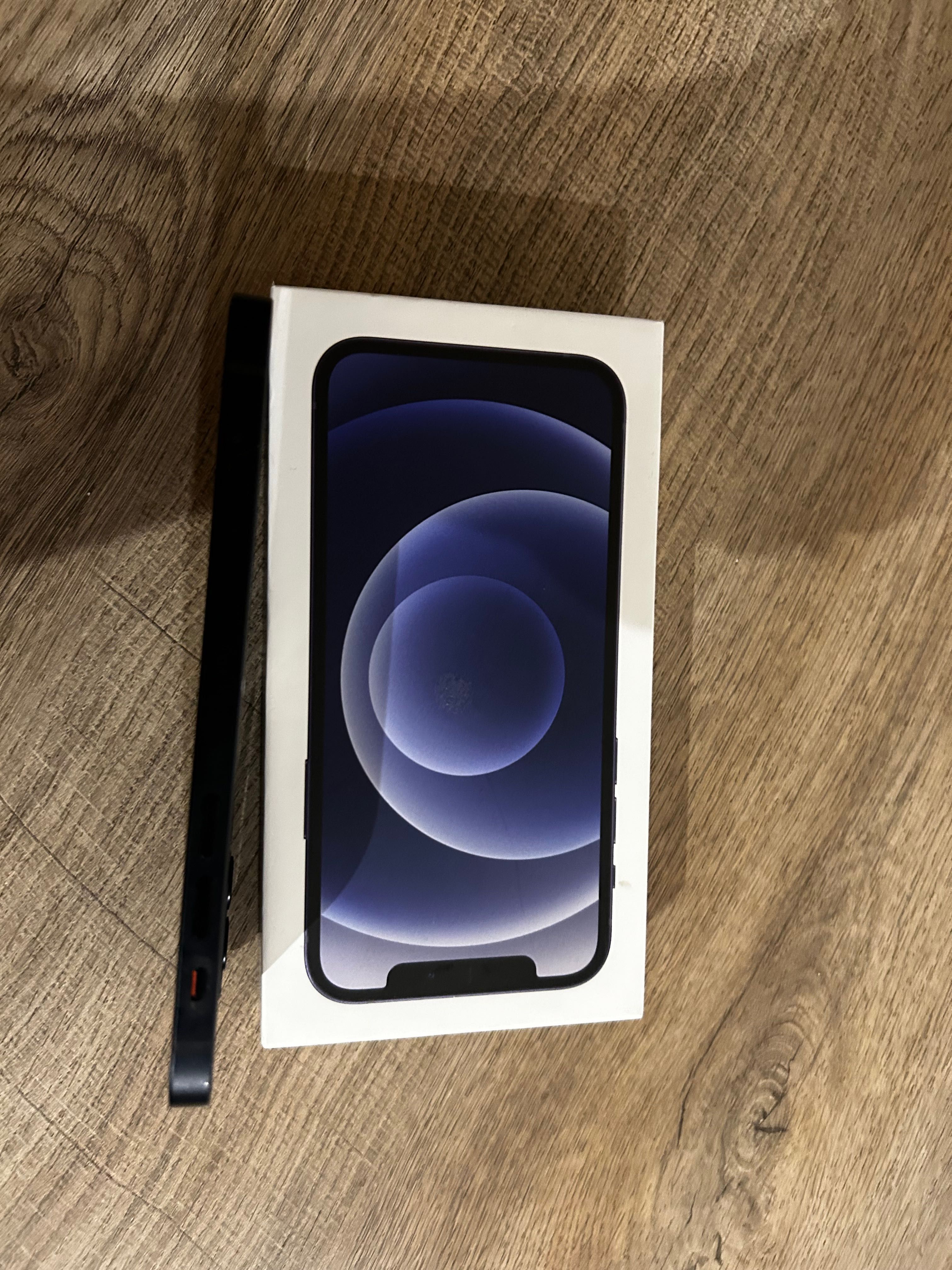 iPhone 12, 64 Gb