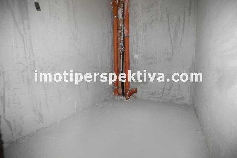 Продава се Тристаен апартамент в Пловдив, Кючук Париж - 106 кв.м за 897 €/кв.м - Снимка #4