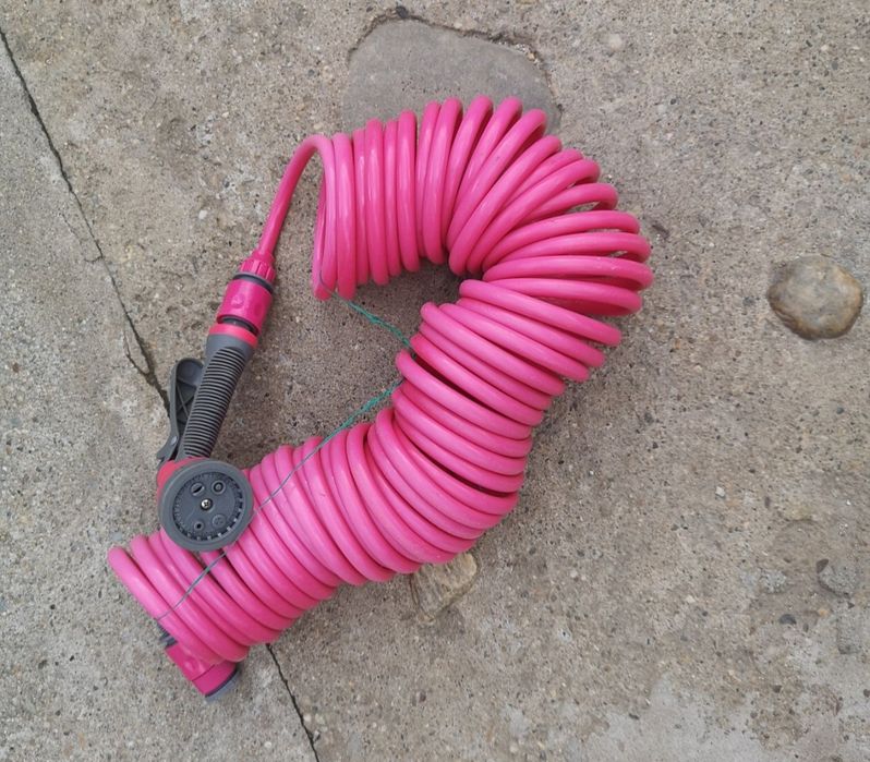 Furtun pliabil cu cap de dus