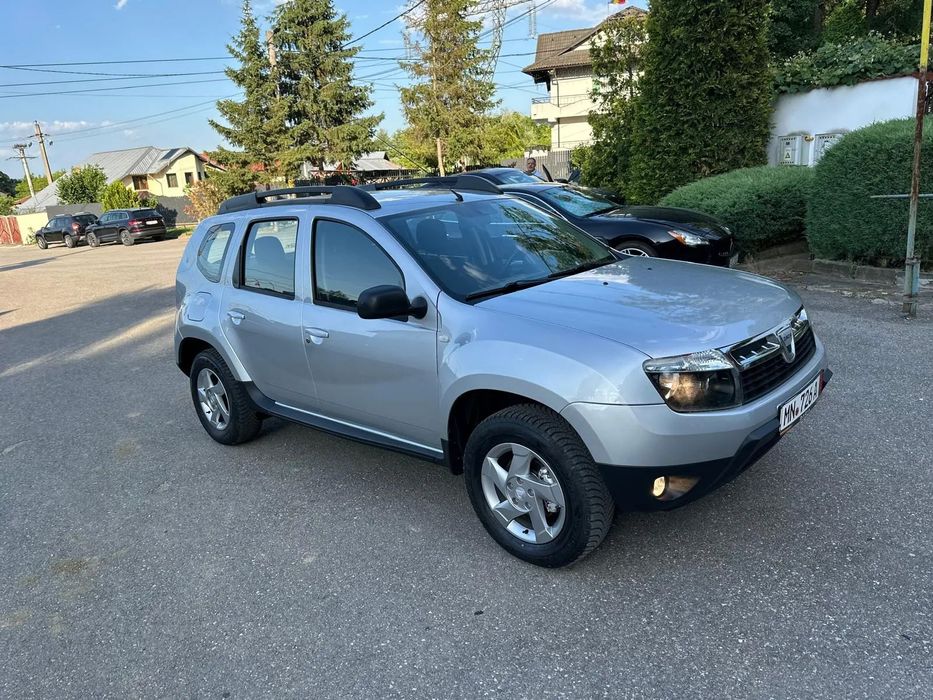 Dacia Duster Duster 1.5 dCi Laureate 110 Cp euro 5,an 2012,4WD,AC,geamuri el. jenti