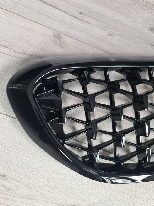 Grila-Diamond-Neagra-Full-Black-Bmw-Seria-5-G30-2017-2018-Xdrive-2019