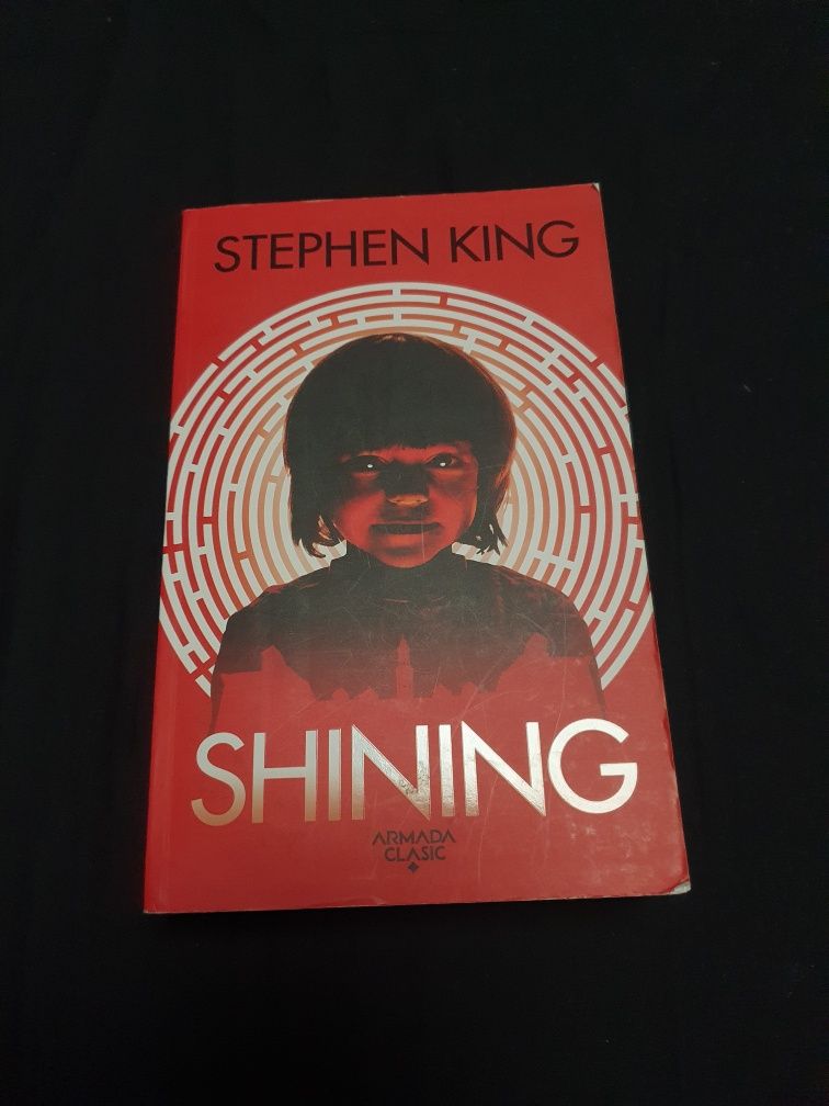 the shining de stephen king (tradusa)
