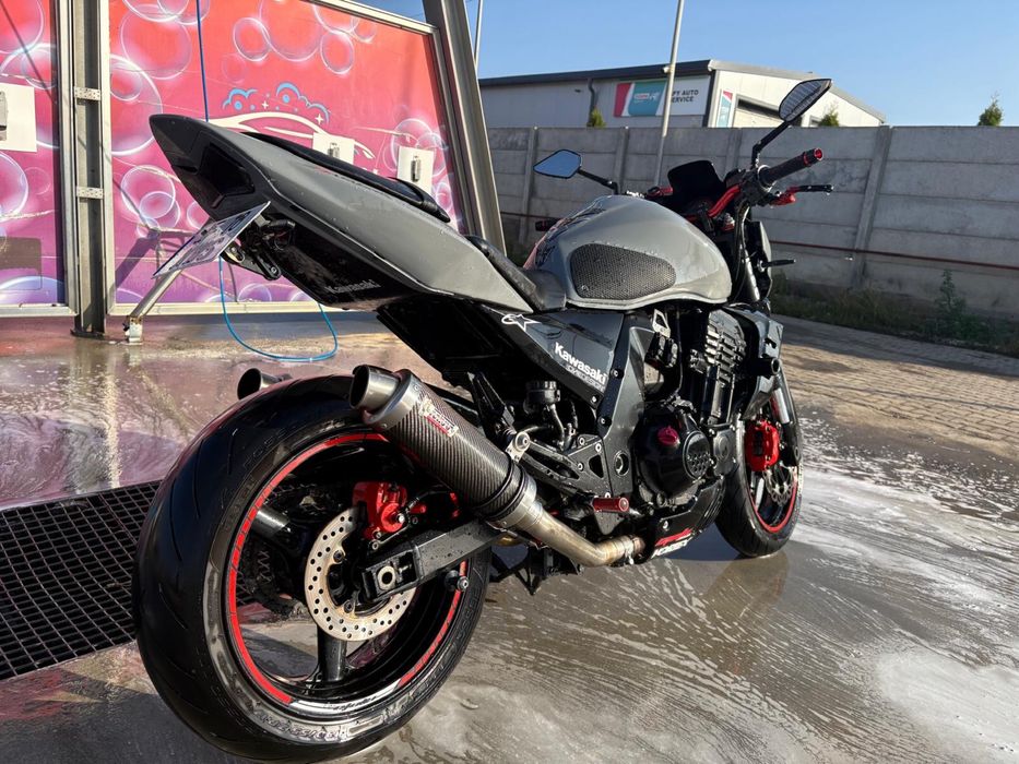 Kawasaki z1000 r , an 2004