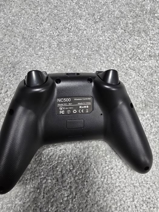 Универсален гейминг контролер