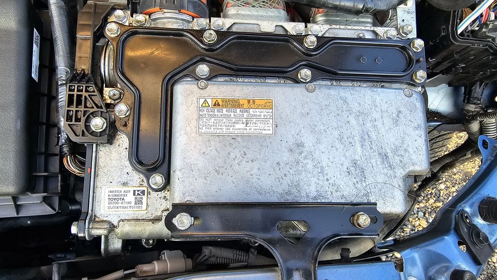 Invertor toyota auris prius corolla hibrid 1.8 benzina 2018