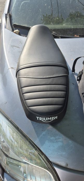 Șa originală Triumph – stare nouă