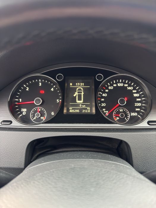 Volskwagen Passat Variant Bluemotion B7 Break 2012 / 1.6 TDI / 105 cp