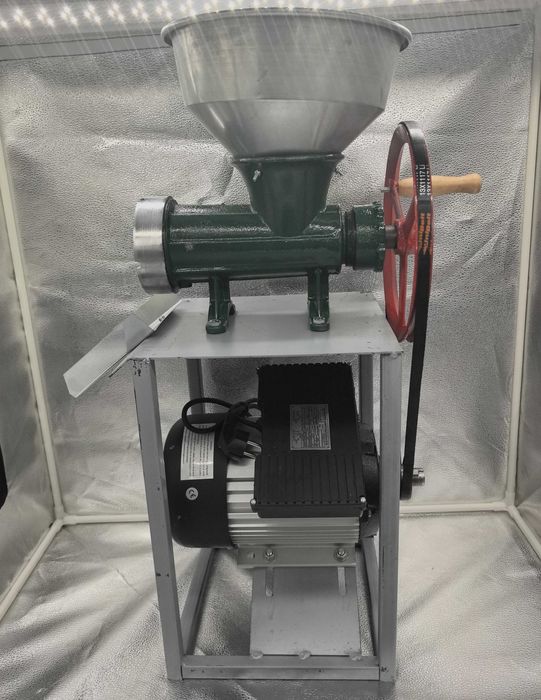 Moara de Tocat Carne Automata cu Motor Electric