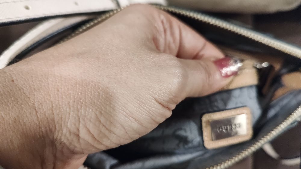 Geanta originala Guess