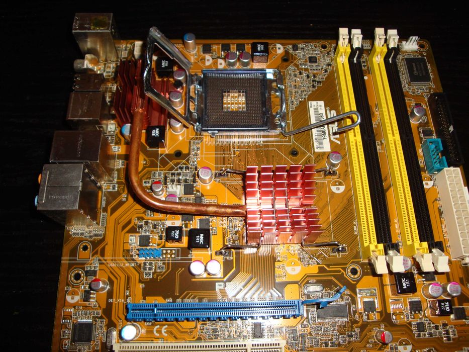 Placa de baza Asus P5K sk LGA 775 DDR2 2x PCIe retro PC colectie