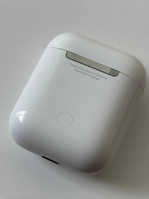 Продавам Apple AirPods 2 (оригинал)