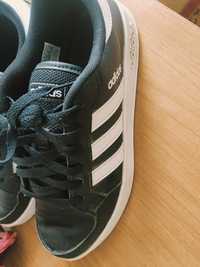 Vând adidas Grand Court 2.0 Barbati