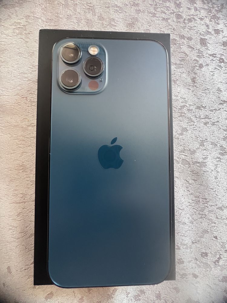 Продавам Iphone 12 Pro Pacific Blue 128 GB