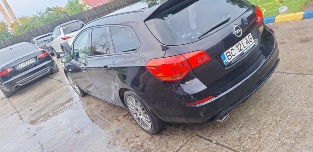 OPEL Astra J Sport Tourer 2.0 CDTI