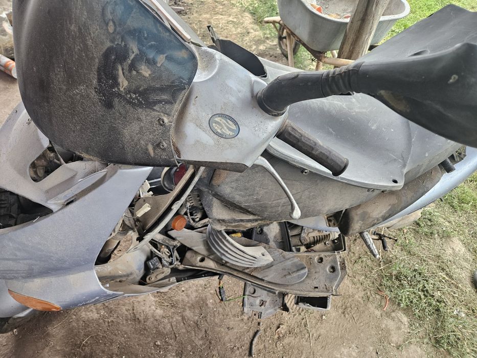 Scuter    Aprilia 2T