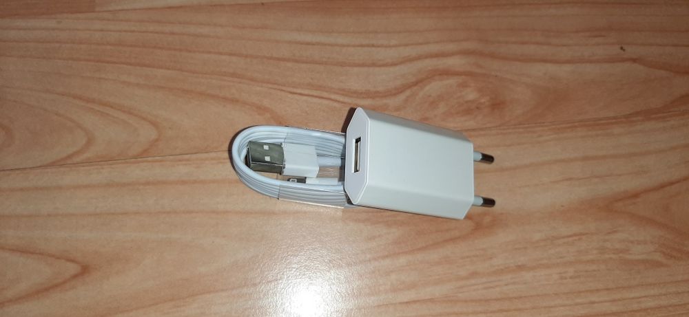 Accesorii telefone : incarcatoare/cabluri de date/castii etc