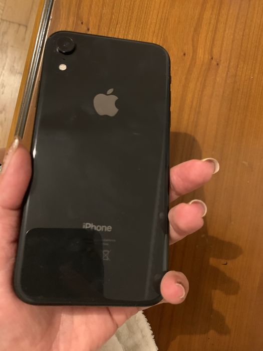 IPhon xr ca nou impecabil  functioneaza 10/10 baterie 99%.