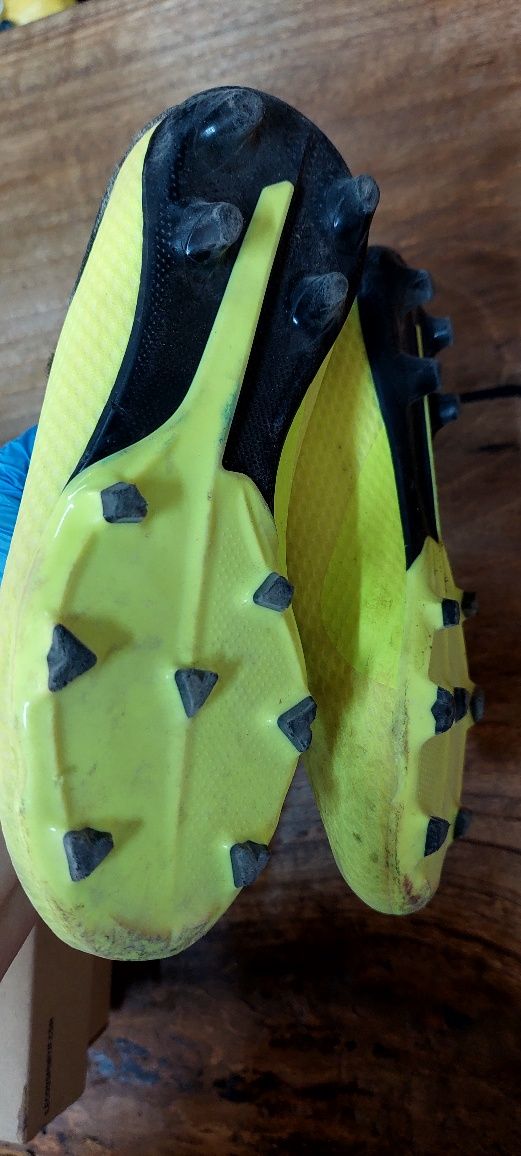 Детски бутонки adidas