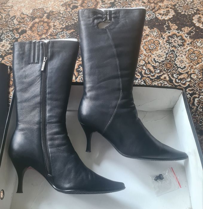 Продам демисезонные сапожки