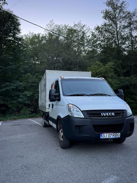 Iveco Daily Motor 3.0 150 Cai 7 locuri Cat B Cabina Axa Punte Dubla