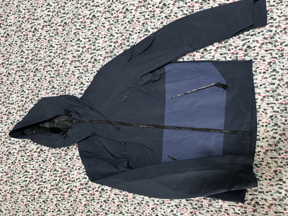 Jacheta marca George, noua!