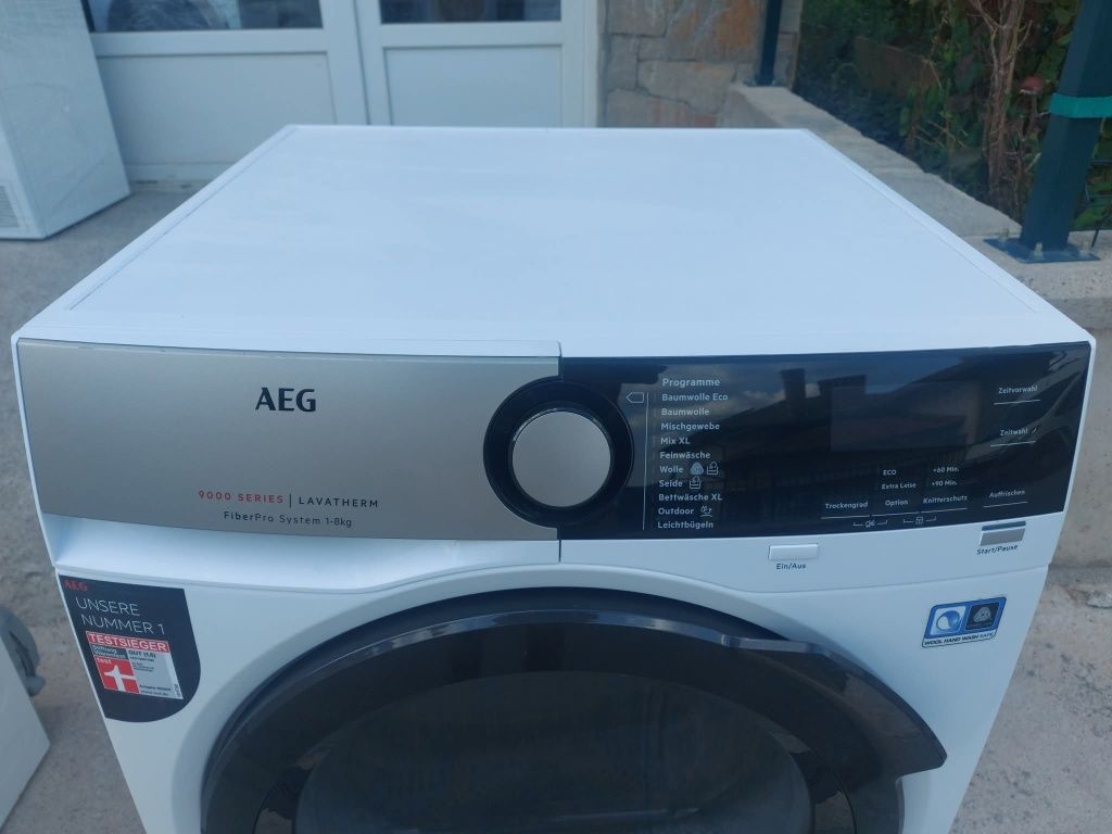 Сушилня AEG 9000
Lavatherm
FiberPro System
Цена:690 лв.
Капацитет 8 кг