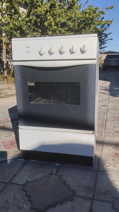 Продам газовую плиту с газовой духовкой, четырех камфорная