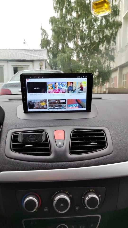 Navigatie Android Dedicata Renault Megane 3 / Fluence - CarPlay, DSP