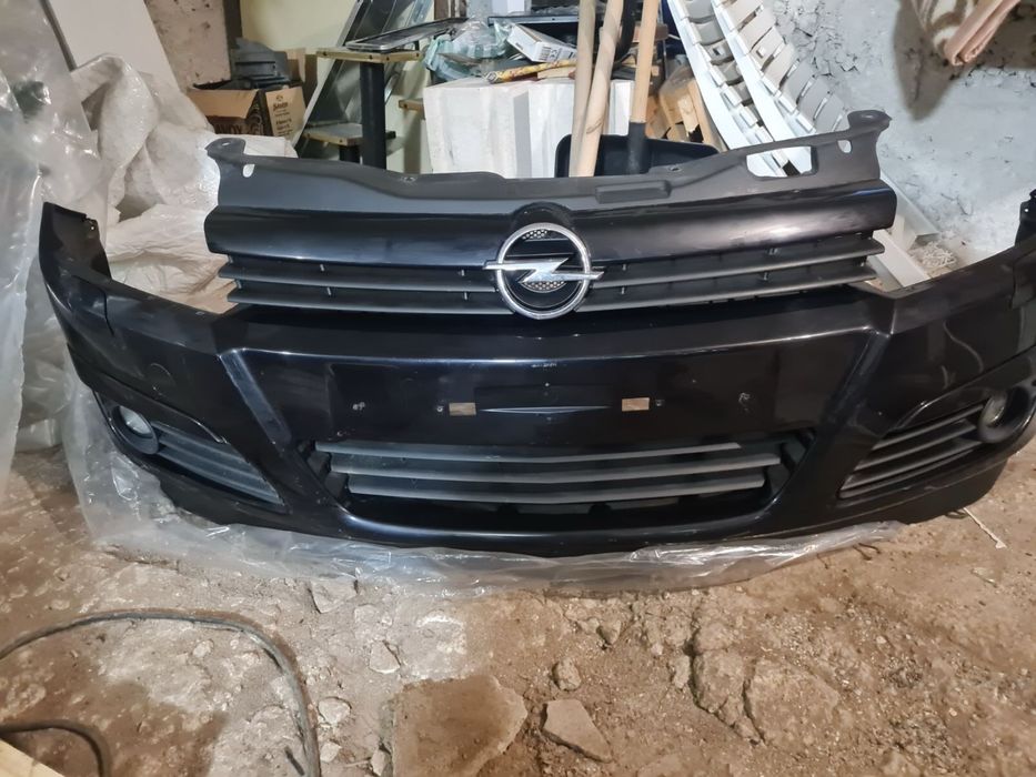Оригинална предна броня за Opel Astra H 2004-2009