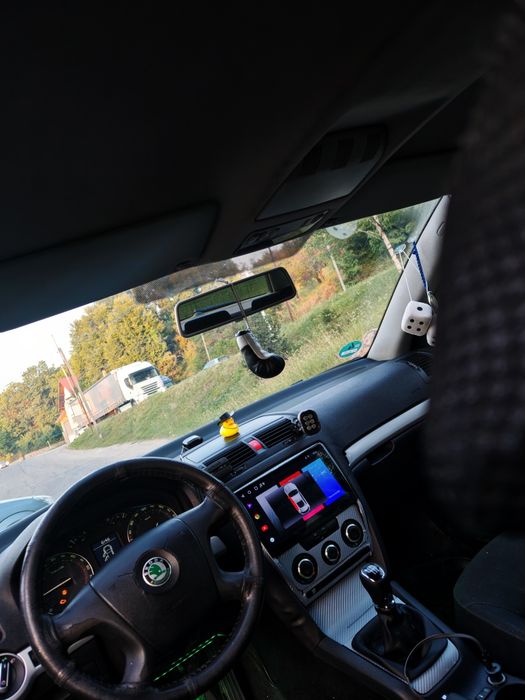 Vând skoda octavia 2