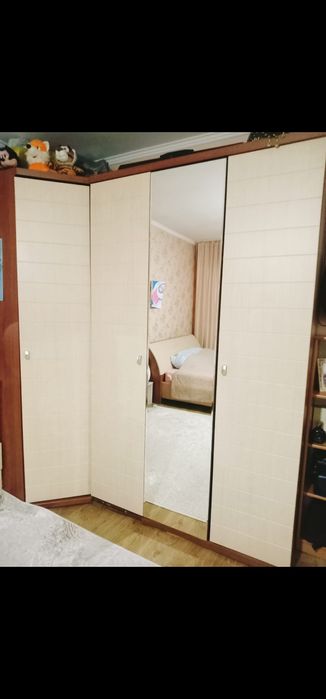 Продам спальный гарнитур